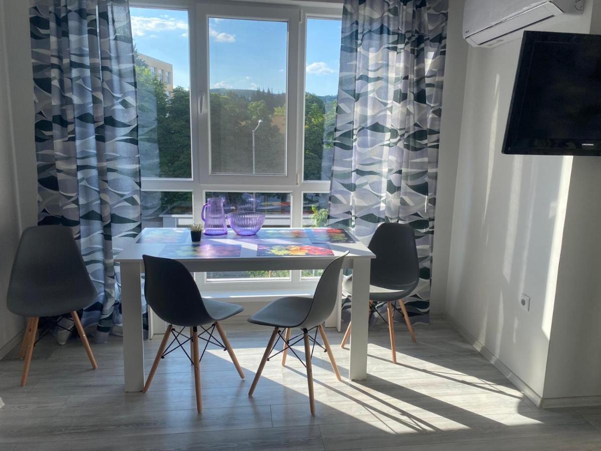 Уютен Нов Апартамент - Стара Загора С Две Спални Apartment Екстериор снимка