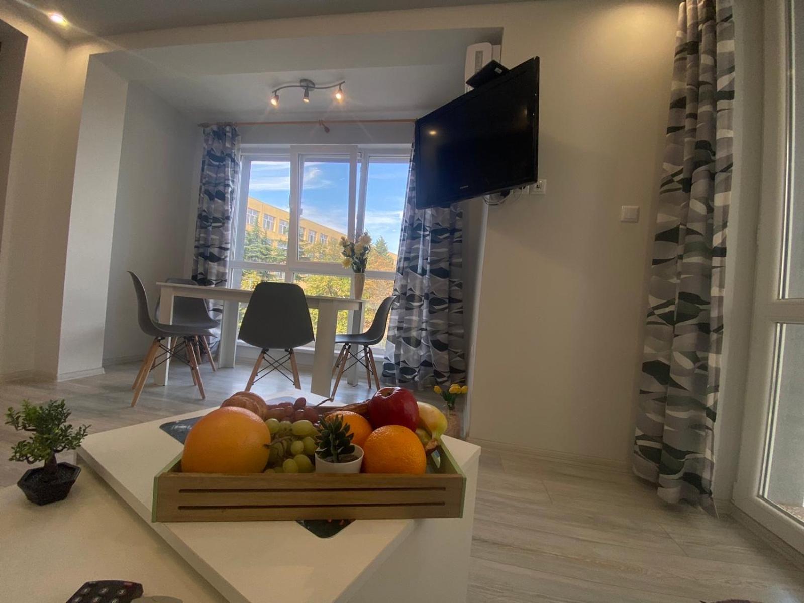 Уютен Нов Апартамент - Стара Загора С Две Спални Apartment Екстериор снимка
